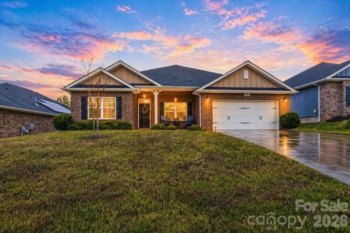111 Allenton Way, Statesville, NC, 28677-9072 | Card Image