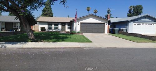 2856 S Cypress Point Dr, Ontario, CA, 91761-7441 | Card Image