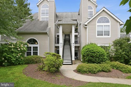 110-933 Hillside Lake Ter, GAITHERSBURG, MD, 20878-5240 | Card Image