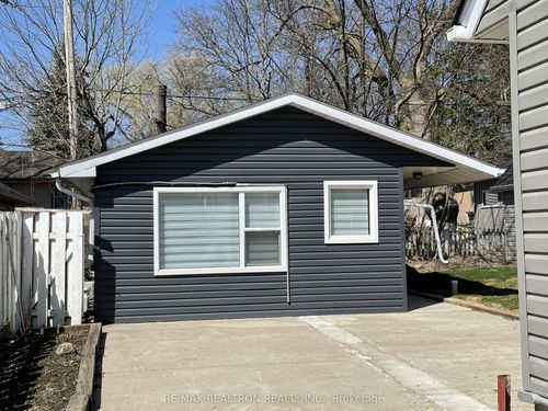 3-82 Gunn St, Barrie, ON, L4M2H5 | Card Image