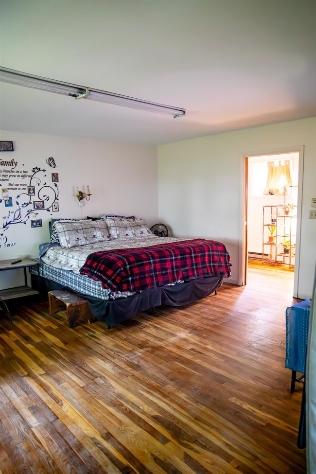 29 River St, House other with 3 bedrooms, 2 bathrooms and null parking in Charlestown NH | Image 8