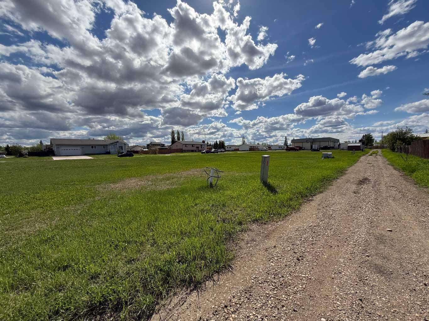 Land in Rycroft