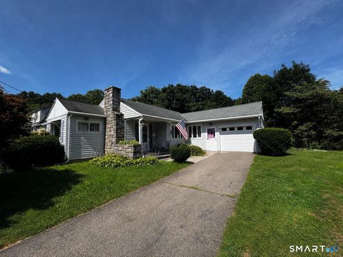 39 Selden St, Willimantic, CT, 06226-3521 | Card Image