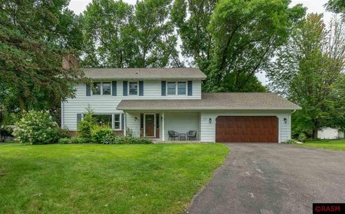 221 Crestwood Dr, North Mankato, MN, 56003-3514 | Card Image