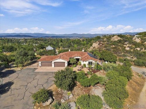 15309 Wyeport Rd, Ramona, CA, 92065-7448 | Card Image