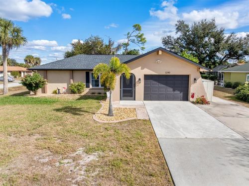 3240 Beacon Dr, PUNTA GORDA, FL, 33980-8590 | Card Image