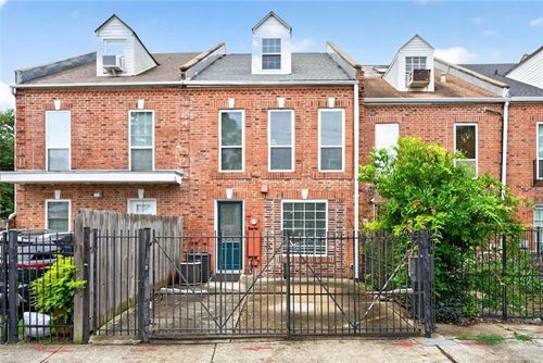 1702 Delachaise St, New Orleans, LA, 70115-4620 | Card Image