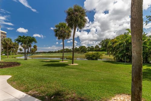 a-2451 Presidential Way, West Palm Beach, FL, 33401-1305 | Card Image