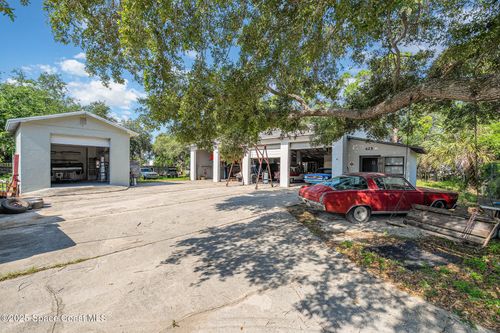 425 Coleman St, Titusville, FL, 32796-2878 | Card Image