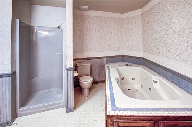 5765 State Route 82, House other with 3 bedrooms, 3 bathrooms and null parking in Hiram OH | Image 35