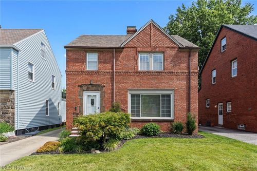3953 Bushnell Rd, University Heights, OH, 44118-3113 | Card Image