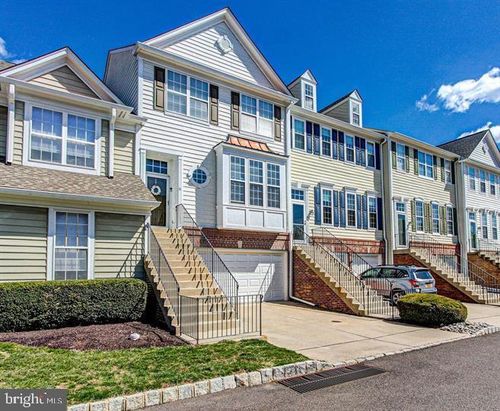 21 Charter Oak Ct, DOYLESTOWN, PA, 18901-2787 | Card Image