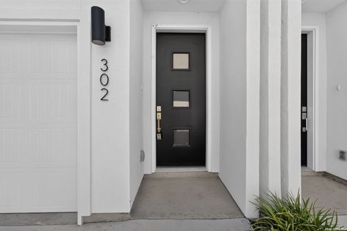 302-1735 W Gramercy Pl, San Antonio, TX, 78201-5099 | Card Image