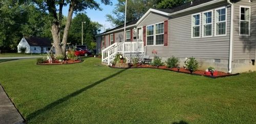 13407 Snowden Way, Louisville, KY, 40272-1346 | Card Image