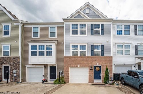 127 Tee Dr, Maidsville, WV, 26541-1102 | Card Image