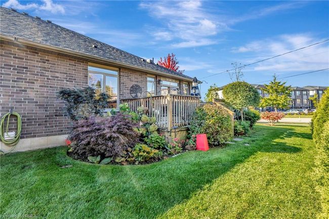 1 - 41 Garden Ave, Townhouse with 4 bedrooms, 3 bathrooms and 3 parking in Brantford ON | Image 21
