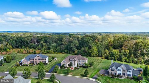 e-288 Jane Chapman Dr E, Newtown, PA, 18940-3122 | Card Image