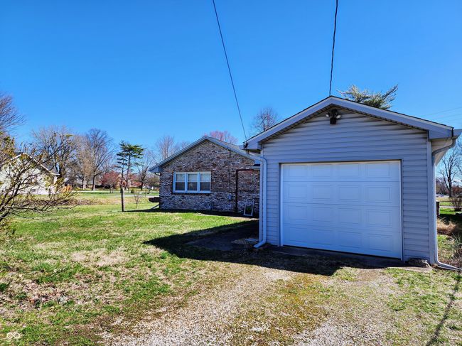 928 S Walnut St, House other with 3 bedrooms, 2 bathrooms and null parking in Seymour IN | Image 14