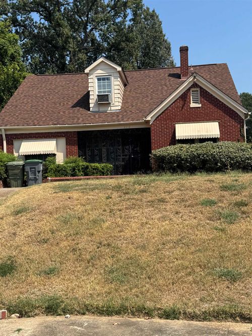 2112 Blakewood Pl, Memphis, TN, 38106-7242 | Card Image