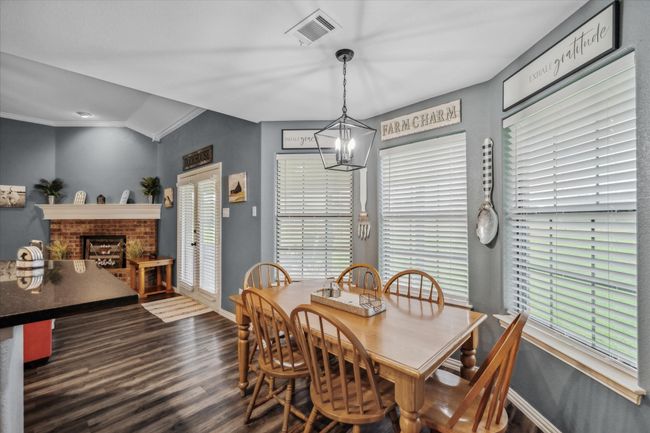 Breakfast nook area for an eat in kitchen | Image 16