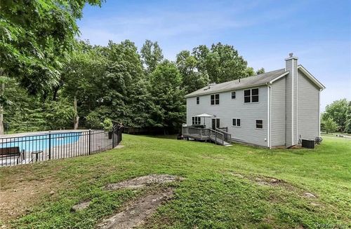 4 Clancy Farms Ct, Stony Point, NY, 10980-2806 | Card Image