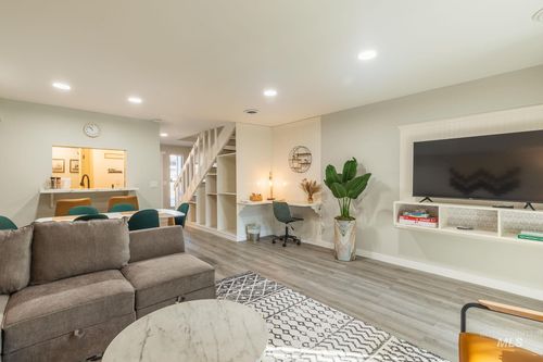 352 N Eagle Glen Ln, Eagle, ID, 83616-4940 | Card Image