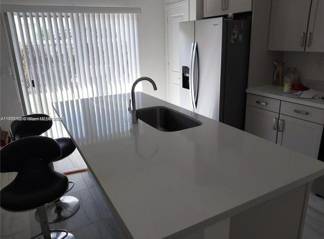 1790 Se 7 Th Ter, Townhouse with 4 bedrooms, 3 bathrooms and null parking in Homestead FL | Image 5