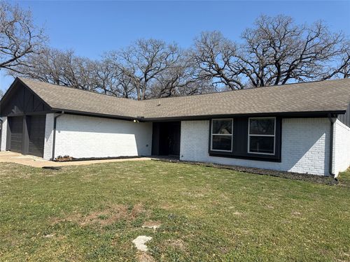 6908 Briardale Dr, North Richland Hills, TX, 76182-3945 | Card Image