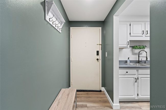 APT-5 - 65 Guilford Ln, Condo with 2 bedrooms, 2 bathrooms and null parking in Amherst NY | Image 4