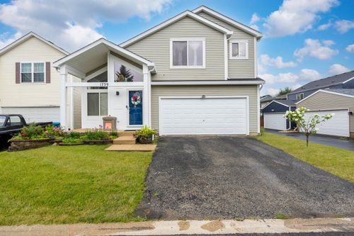 1739 Hickory Park Ln, Aurora, IL, 60504-5507 | Card Image