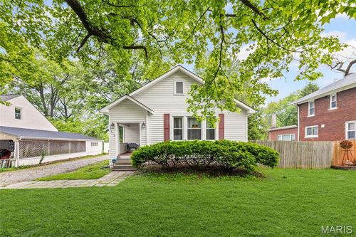 113 Orchard Dr, Belleville, IL, 62221-5516 | Card Image