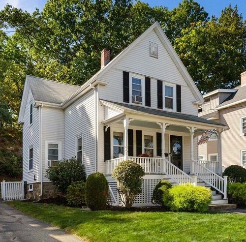 5 Walnut St, Wakefield, MA, 01880-2726 | Card Image