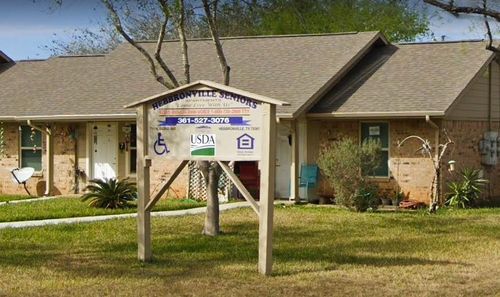 711 N Sigrid Ave, Hebbronville, TX, 78361-2340 | Card Image