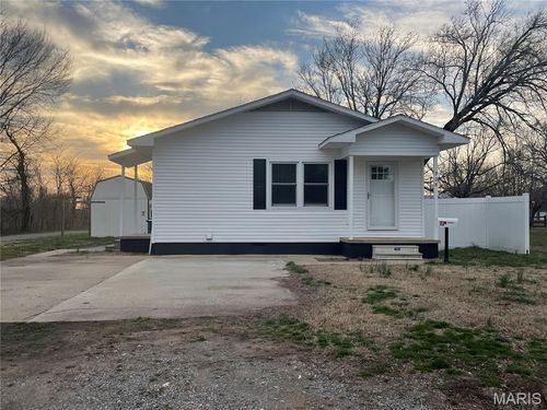 908 Millar Street, East Prairie, MO, 63845 | Card Image