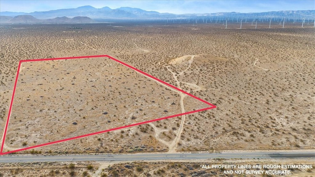 Land in Mojave