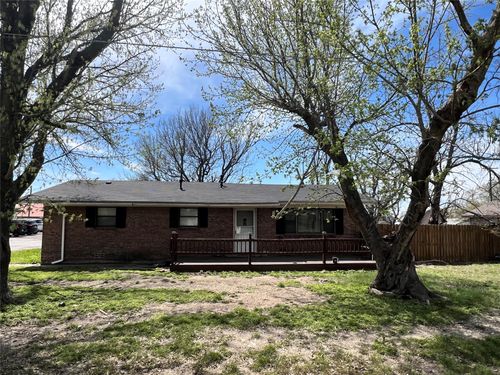 105 W Graham St, Godley, TX, 76044-3747 | Card Image