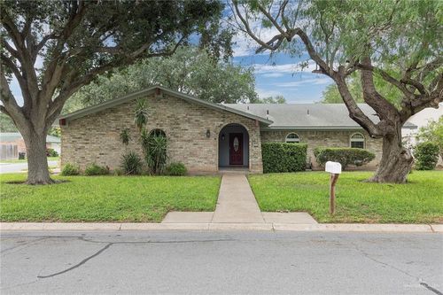 312 Kerria Ave, McAllen, TX, 78501-1722 | Card Image