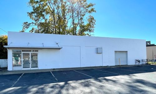 181 President Ave, Fall River, MA, 02720-2633 | Card Image