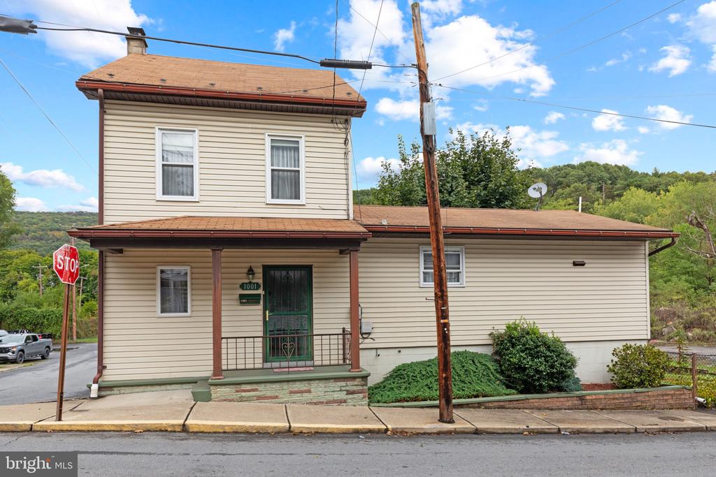 Clay St, Shamokin, PA 17872