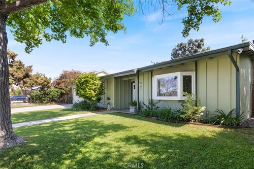 927 Presidio Dr, Costa Mesa, CA, 92626-5609 | Card Image
