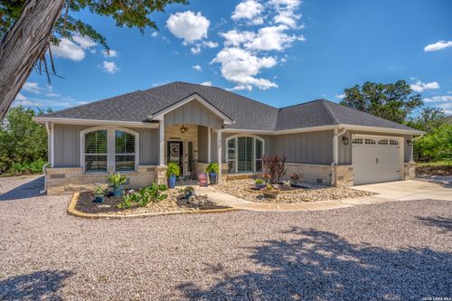 819 Primrose Path, Canyon Lake, TX, 78133-0206 | Card Image