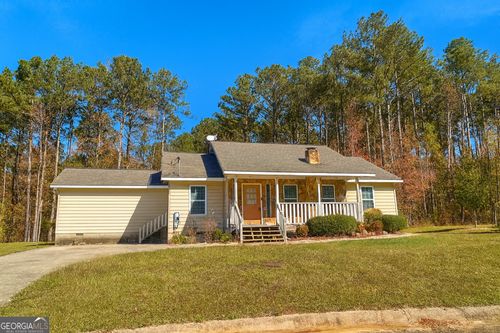 77 Cordwood St, Manchester, GA, 31816-1388 | Card Image