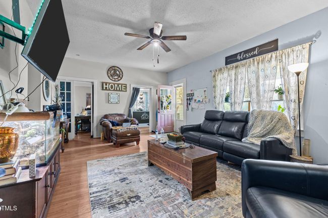 30-web-or-mls-AZ3A0856 | Image 30