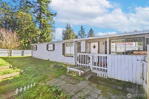 7275 Ne Geneva St, Suquamish, WA, 98392-9640 | Card Image