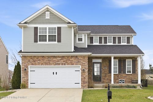 223 Saint Regis Dr, Shelbyville, KY, 40065-6317 | Card Image