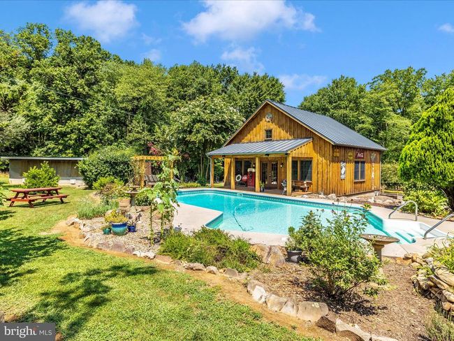 9314 Pear Ln, House other with 4 bedrooms, 3 bathrooms and null parking in FREDERICK MD | Image 54