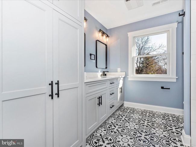 21611 Slidell Rd, House other with 5 bedrooms, 4 bathrooms and null parking in BOYDS MD | Image 33