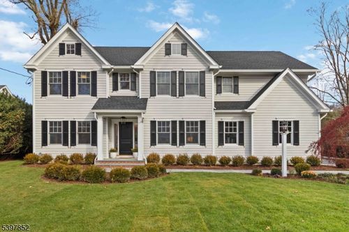 206 Longwood Ave, Chatham Twp, NJ, 07928-1748 | Card Image