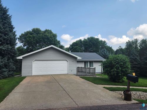 410 N 2nd Ave, Montrose, SD, 57048-2004 | Card Image