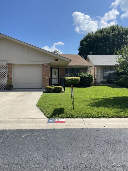 1-109 Azalea Dr, Brownwood, TX, 76801-7903 | Card Image